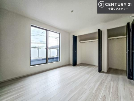 �m�� �o���R�j�[�ɖʂ��Ă���m���ł��B���邭�����肪����A���C����������ł��܂��I���N���āA�O�ɏo�Ĕw�L�т����[�ċz�����ǂ������}������邱�Ƃ��ł��܂��B