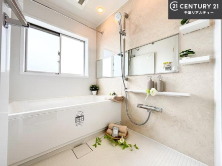 ���� �������������l�̕��͋C�̃o�X���[���́A�����o�Ă��ăo�X�^�C�����[���I
���d���撣���Ă��邲�J���ɂ��D�݂̓����̓����܂����āA�y����ł݂Ă͂������ł��傤���H