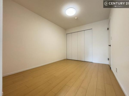 �Q�� ���[�͂̂���m���ł��B����������������L�X�Ǝg���ċC�������ǂ��ł��I
�L���C�Ȗ��邢�������ŉ߂����̂́A�X�ɂ̂�т�������ł��܂��ˁI