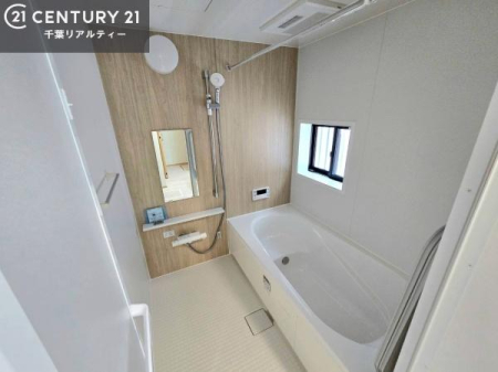 ���� �������������l�̕��͋C�̃o�X���[���́A�����o�Ă��ăo�X�^�C�����[���I
���d���撣���Ă��邲�J���ɂ��D�݂̍���̓����܂����āA�y����ł݂Ă͂������ł��傤���H