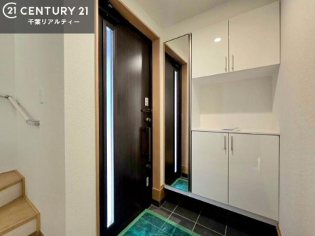 ���� �~���[�t���V���[�Y�{�b�N�X�t���Ȃ̂ŁA���ւ��Еt�����|�������₷���ł��I
�X�b�L���������ւŌ˂��J�����u�ԁA�������̂���S�n������Ԃ��o�}���Ă���܂��B