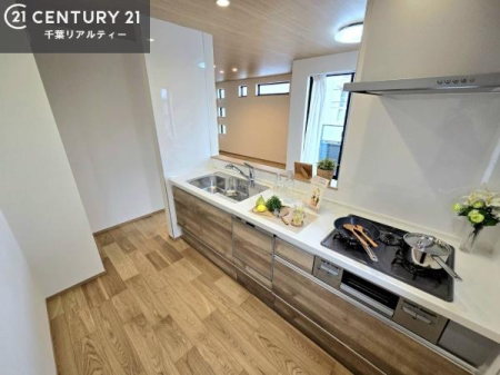 �L�b�`�� ���[�X�y�[�X���L�x�ŁA�����X�y�[�X���X�b�L���ƕЕt���Ђ�`�����p�ł��܂��I
���K�ɍ�Ƃ��ł��A�Ǝ��̌����A�b�v�I�����̗���������܂��I