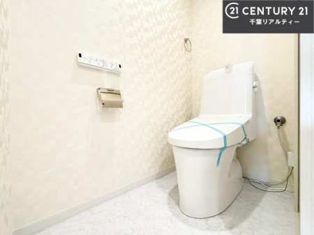 �g�C�� �������֍��ɂ��A�~��͕֍����g�����ł���̂ŗ₽���֍��ɍ��炸�ɍςފ������d�l�ł��I�V���v���ȃJ���[����Ƃ��Ă���̂ŁA������ꂪ���₷���ł��B