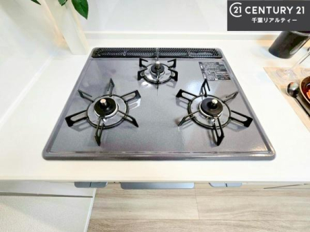 �L�b�`�� �R�����͎O������̂ł������̓����i�s���ł��܂��B
�������O�����t���ł��B�����X�y�[�X���L�X���Ă���׍�Ƃ����₷���I�g�����肪�ǂ��V�X�e���L�b�`���ł��I
