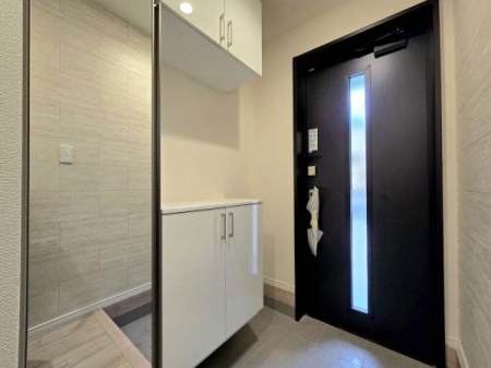���� �~���[�t���V���[�Y�{�b�N�X�t���ŁA���ւ��Еt�����|�������₷���ł��I
�X�b�L���������ւŌ˂��J�����u�ԁA�������̂���S�n������Ԃ��o�}���Ă���܂��B