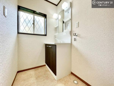 ���ʑ�E���ʏ� �g�Ȃ�𐮂�����ʏ��́A���������厖�ł��I������̐������̂��镵�͋C�����o�I�C�����悭���g�����������܂��B