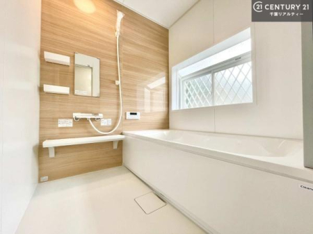 ���� �������������l�̕��͋C�̃o�X���[���́A�����o�Ă��ăo�X�^�C�����[���I
���d���撣���Ă��邲�J���ɂ��D�݂̓����̓����܂����āA�y����ł݂Ă͂������ł��傤���H