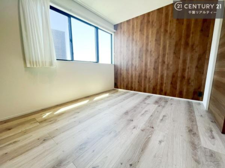 �m�� ���邭���ʂ��̗ǂ������ł��B�u�V���v���v�Ƀf�U�C�����ꂽ�����B���R�x�������̂ŉƋ�⃌�C�A�E�g�ł��D�݂̋�Ԃ�n��グ���܂��B