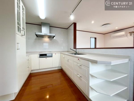 �L�b�`�� ���[�X�y�[�X���L�x�ŁA�����X�y�[�X���X�b�L���ƕЕt���Ђ�`�����p�ł��܂��I
���K�ɍ�Ƃ��ł��܂��I�����̗���������܂��I