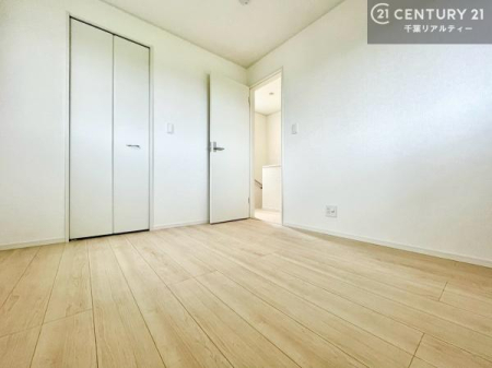 �q������ ���[�X�y�[�X�����Ă��܂��I�������X�b�L�����ڂ��鎖���ł��܂��ˁB
�Ƌ��I�΂Ȃ��V���v���ȃf�U�C���ׁ̈A�Ƌ��I�΂����C�ɓ���̋�ԍ�肪�ł������ł��ˁB