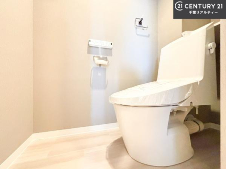 �g�C�� �������֍��ɂ��A�~��͕֍����g�����ł���̂ŗ₽���֍��ɍ��炸�ɍςފ������d�l�ł��I