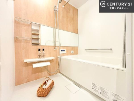 ���� �������������l�̕��͋C�̃o�X���[���́A�����o�Ă��ăo�X�^�C�����[���I
���d���撣���Ă��邲�J���ɂ��D�݂̓����̓����܂����āA�y����ł݂Ă͂������ł��傤���H