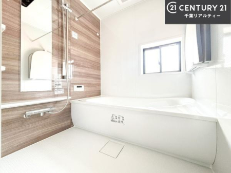 ���� �������������l�̕��͋C�̃o�X���[���́A�����o�Ă��ăo�X�^�C�����[���I
���d���撣���Ă��邲�J���ɂ��D�݂̓����̓����܂����āA�y����ł݂Ă͂������ł��傤���H