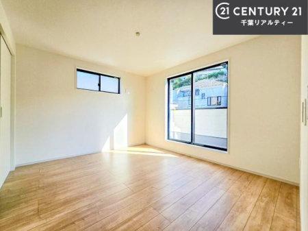 �m�� �o���R�j�[�ɖʂ��Ă���m���ł��B���邭�����肪����A���C����������ł��܂��I���N���āA�O�ɏo�Ĕw�L�т����[�ċz�����ǂ������}������邱�Ƃ��ł��܂��B