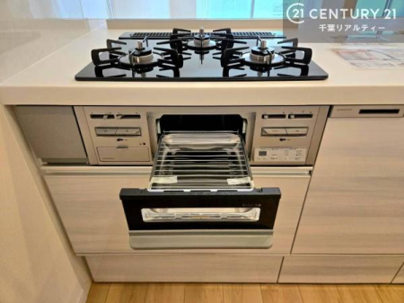 �L�b�`�� �R�����͎O������̂ł������̓����i�s���ł��܂��B
�������O�����t���ł��B�����X�y�[�X���L�X���Ă���׍�Ƃ����₷���I�g�����肪�ǂ��V�X�e���L�b�`���ł��I