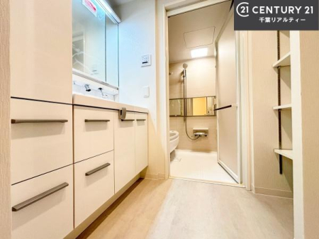 ���ʑ�E���ʏ� �g�Ȃ�𐮂�����ʏ��́A���������厖�ł��I������̐������̂��镵�͋C�����o�I�C�����悭���g�����������܂��B