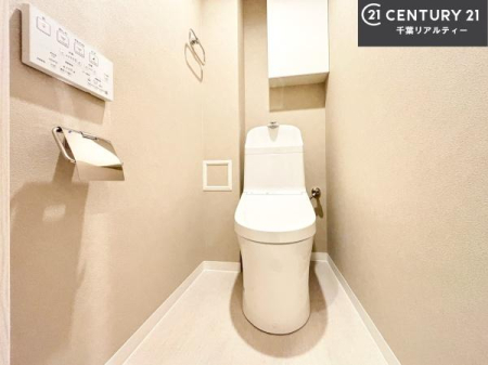 �g�C�� �������֍��ɂ��A�~��͕֍����g�����ł���̂ŗ₽���֍��ɍ��炸�ɍςފ������d�l�ł��I�V���v���ȃJ���[����Ƃ��Ă���̂ŁA������ꂪ���₷���ł��B