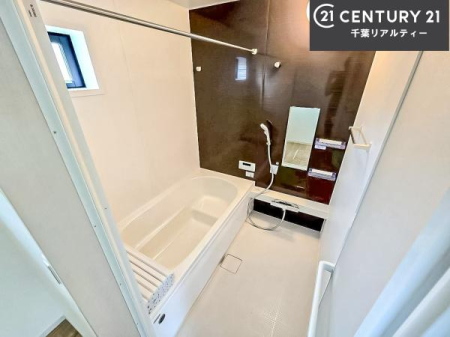 ���� 1���̔�����������Ɩ����Ă���闁���ł��B
�������̑f�G�ȃ����N�[�[�V�����ꏊ�ł��I