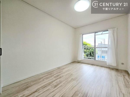 �m�� �o���R�j�[�ɖʂ��Ă���m���ł��B���邭�����肪����A���C����������ł��܂��I���N���āA�O�ɏo�Ĕw�L�т����[�ċz�����ǂ������}������邱�Ƃ��ł��܂��B