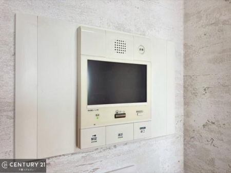 ���̑����� TV���j�^�[�t���C���^�[�z��������A�K��҂��f���Ŋm�F���Ă���Ή��ł��邽�߁A�h�Ɩʂ����S�ł��B���q�l�̂�����Ԏ��ɂ��S�����A���Ƒ��̈��S�E���S�ȕ�炵���T�|�[�g���܂��B
