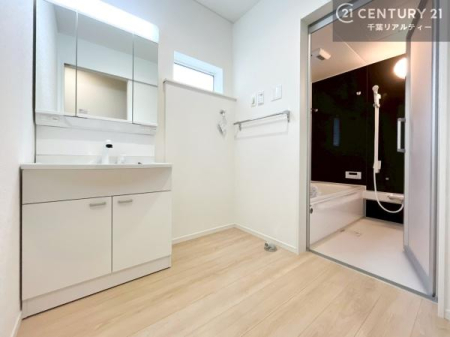 ���ʑ�E���ʏ� �g�Ȃ�𐮂�����ʏ��́A���������厖�ł��I������̐������̂��镵�͋C�����o�I�C�����悭���g�����������܂��B�i�{�H��j
