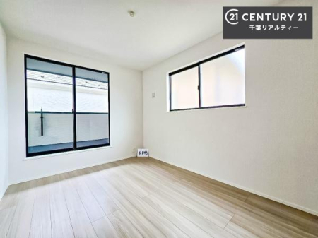 �Q�� �o���R�j�[�ɖʂ��Ă���m���ł��B���邭�����肪����A���C����������ł��܂��I���N���āA�O�ɏo�Ĕw�L�т����[�ċz�����ǂ������}������邱�Ƃ��ł��܂��B
