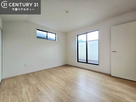 �Q�� �o���R�j�[�ɖʂ��Ă���m���ł��B���邭�����肪����A���C����������ł��܂��I���N���āA�O�ɏo�Ĕw�L�т����[�ċz�����ǂ������}������邱�Ƃ��ł��܂��B