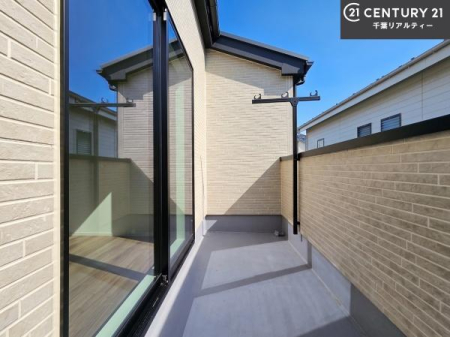 �o���R�j�[ �z������ǍD�ȃo���R�j�[�ł��I���ꂽ���ɂ͐�������n����J���I�Ȏ��Ԃ��y���߂܂��B