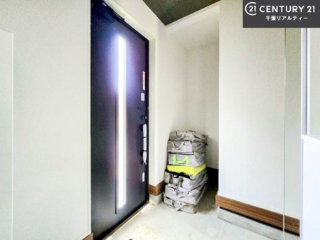 ���� ���ċA���Ă��Ă��A�������܁I�����������Ȃ�A�D�����}������Ă�����ԂɂȂ��Ă��܂��B
���邭��������錺�ւł��I