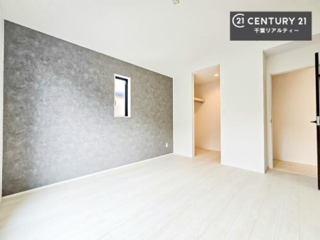 �q������ ���[�X�y�[�X�����Ă��܂��I�������X�b�L�����ڂ��鎖���ł��܂��ˁB
�Ƌ��I�΂Ȃ��V���v���ȃf�U�C���ׁ̈A�Ƌ��I�΂����C�ɓ���̋�ԍ�肪�ł������ł��ˁB