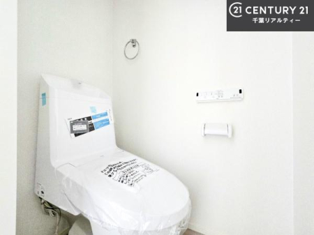 �g�C�� �������֍��ɂ��A�~��͕֍����g�����ł���̂ŗ₽���֍��ɍ��炸�ɍςފ������d�l�ł��I�V���v���ȃJ���[����Ƃ��Ă���̂ŁA������ꂪ���₷���ł��B