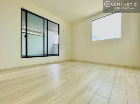 �Q�� �o���R�j�[�ɖʂ��Ă���m���ł��B���邭�����肪����A���C����������ł��܂��I���N���āA�O�ɏo�Ĕw�L�т����[�ċz�����ǂ������}������邱�Ƃ��ł��܂��B