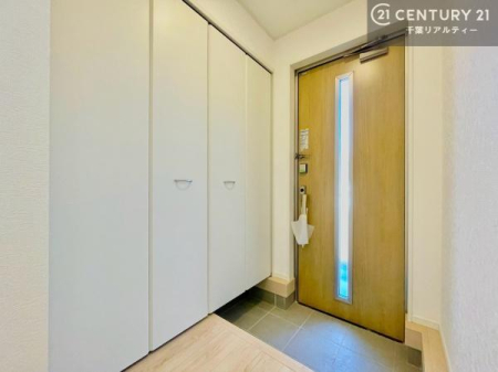 ���� ���ċA���Ă��Ă��A�������܁I�����������Ȃ�A�D�����}������Ă�����ԂɂȂ��Ă��܂��B
���邭��������錺�ւł��I
