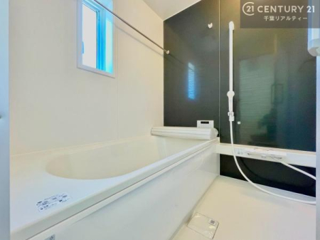 ���� �������������l�̕��͋C�̃o�X���[���́A�����o�Ă��ăo�X�^�C�����[���I
���d���撣���Ă��邲�J���ɂ��D�݂̓����̓����܂����āA�y����ł݂Ă͂������ł��傤���H