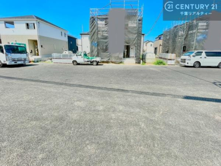 �O�ʓ��H�܂ތ��n�ʐ^ ���ӊ���A���q�l�̂���]�ɍ������������ꏏ�ɂ��ē���v���܂��B�Z��[���A�h�o�C�U�[�ɂ�邲���k������܂��B���Ђ͂��₢���킹�ɑ��Ή����܂��I���҂������܂���I