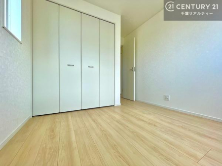 �q������ ���[�͂̂���m���ł��B����������������L�X�Ǝg���ċC�������ǂ��ł��I
�L���C�Ȗ��邢�������ŉ߂����̂́A�X�ɂ̂�т�������ł��܂��ˁI