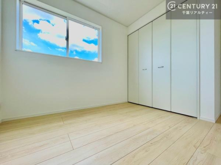 �q������ ���[�͂̂���m���ł��B����������������L�X�Ǝg���ċC�������ǂ��ł��I
�L���C�Ȗ��邢�������ŉ߂����̂́A�X�ɂ̂�т�������ł��܂��ˁI