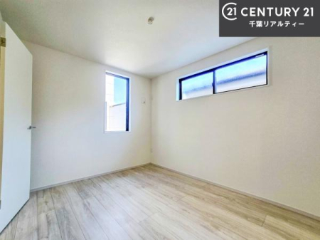 �q������ �|���o�������Ȃ��������́A���q�l�̂������Ƃ��Ă����S�ł��I
���[�X�y�[�X���[�����Ă���̂ŎU�炩�������������T�b�ƕЕt�����܂��I