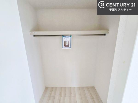 ���[ �E�H�[�N�C���N���[�[�b�g�t���ł��B��������̂��m���Ȃǂ����[���Ă��������ł��ˁI���ɂ���@�������ȂǋG�ߕ��̑傫�ȉƓd�����[�ł��܂��I