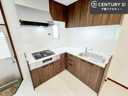 �L�b�`�� ���[�X�y�[�X���L�x�ŁA�����X�y�[�X���X�b�L���ƕЕt���Ђ�`�����p�ł��܂��I
���K�ɍ�Ƃ��ł��A�Ǝ��̌����A�b�v�I�����̗���������܂��I