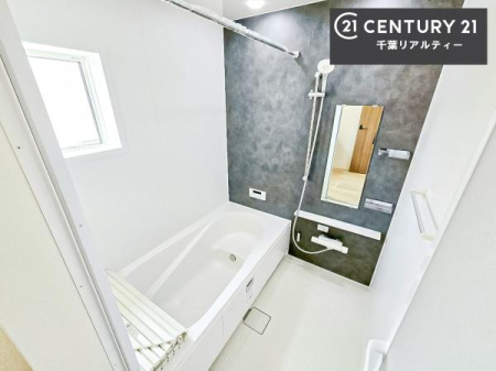 ���� �������������l�̕��͋C�̃o�X���[���́A�����o�Ă��ăo�X�^�C�����[���I
���d���撣���Ă��邲�J���ɂ��D�݂̍���̓����܂����āA�y����ł݂Ă͂������ł��傤���H