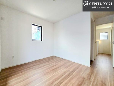 �q������ �|���o�������Ȃ��������́A���q�l�̂������Ƃ��Ă����S�ł��I
���[�X�y�[�X���[�����Ă���̂ŎU�炩�������������T�b�ƕЕt�����܂��I