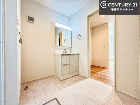 ���ʑ�E���ʏ� �g�Ȃ�𐮂�����ʏ��́A���������厖�ł��I������̐������̂��镵�͋C�����o�I�C�����悭���g�����������܂��B
