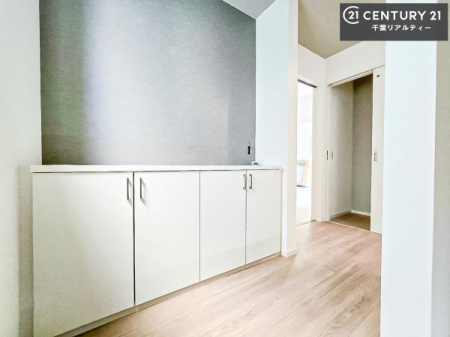 ���� �V���[�Y�{�b�N�X�t���Ȃ̂ŁA���ւ��Еt�����|�������₷���ł��I
�X�b�L���������ւŌ˂��J�����u�ԁA�������̂���S�n������Ԃ��o�}���Ă���܂��B