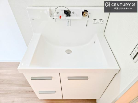���ʑ�E���ʏ� �[�����ʑ�{�E���́A�������˂ɂ����̂ł�����ꂪ�y�X�I���������ۂĂ܂��I
�L���C�Ȑ��ʏ��Ŏ��������̃��`�x�[�V�������オ��܂��ˁI