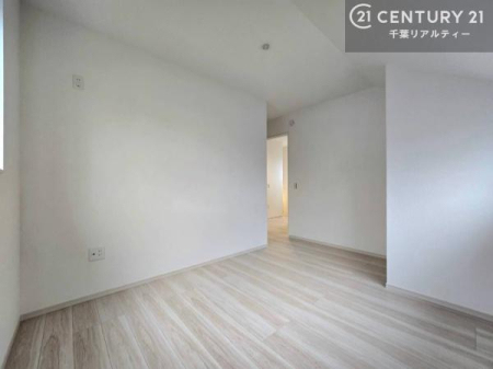 �m�� �V���v���Ƀf�U�C������Ă��邽�߁A�Ƌ��I�т܂���I
���C�ɓ���̉Ƌ��u���Ă��낰���Ԃ���邱�Ƃ��ł��܂��B