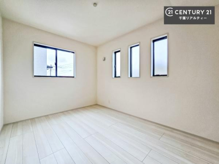 �m�� 2�ʍ̌����m�ۂ������邢�����́A���ʂ����ǂ��A���邭��ϋ��S�n�̗ǂ���ԂƂȂ��Ă���܂��B�����b�N�X���ĉ߂�����S�n�̗ǂ��������ł��I