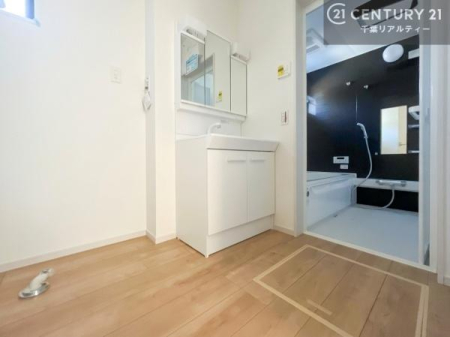 ���ʑ�E���ʏ� �y���n�̔���J�Ò��z�g�Ȃ�𐮂�����ʏ��́A���������厖�ł��I������̐������̂��镵�͋C�����o�I�C�����悭���g�����������܂��B�L�X�����X�y�[�X���������ł��ˁI