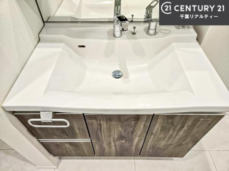 ���ʑ�E���ʏ� �[�����ʑ�{�E���́A�������˂ɂ����̂ł�����ꂪ�y�X�I���������ۂĂ܂��I
�L���C�Ȑ��ʏ��Ŏ��������̃��`�x�[�V�������オ��܂��ˁI
