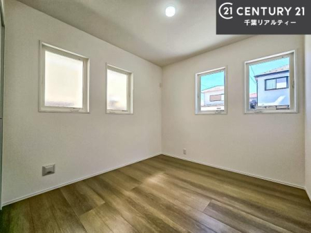 �m�� 2�ʍ̌����m�ۂ������邢�����́A���ʂ����ǂ��A���邭��ϋ��S�n�̗ǂ���ԂƂȂ��Ă���܂��B�����b�N�X���ĉ߂�����S�n�̗ǂ��������ł��I